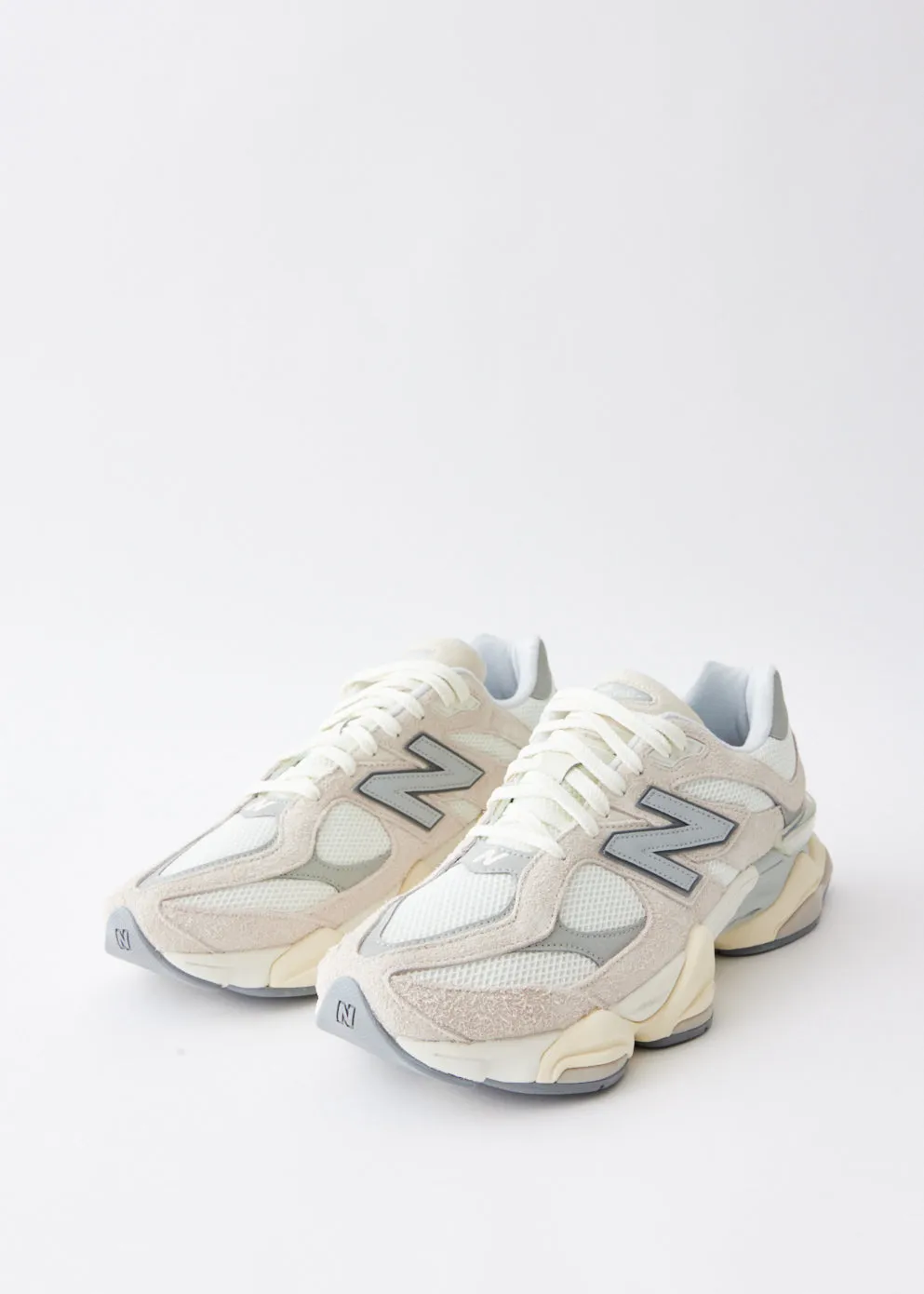 9060 'Seasalt' Sneakers