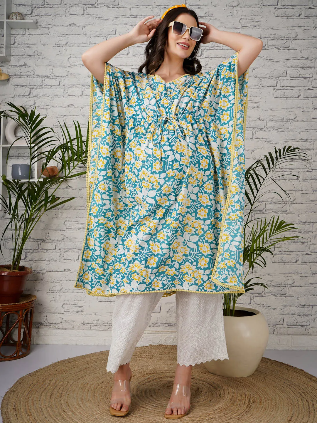 ALIA - BLUE AND WHITE GEOMETRIC PRINT MATERNITY KAFTAN SET WITH EMBROI