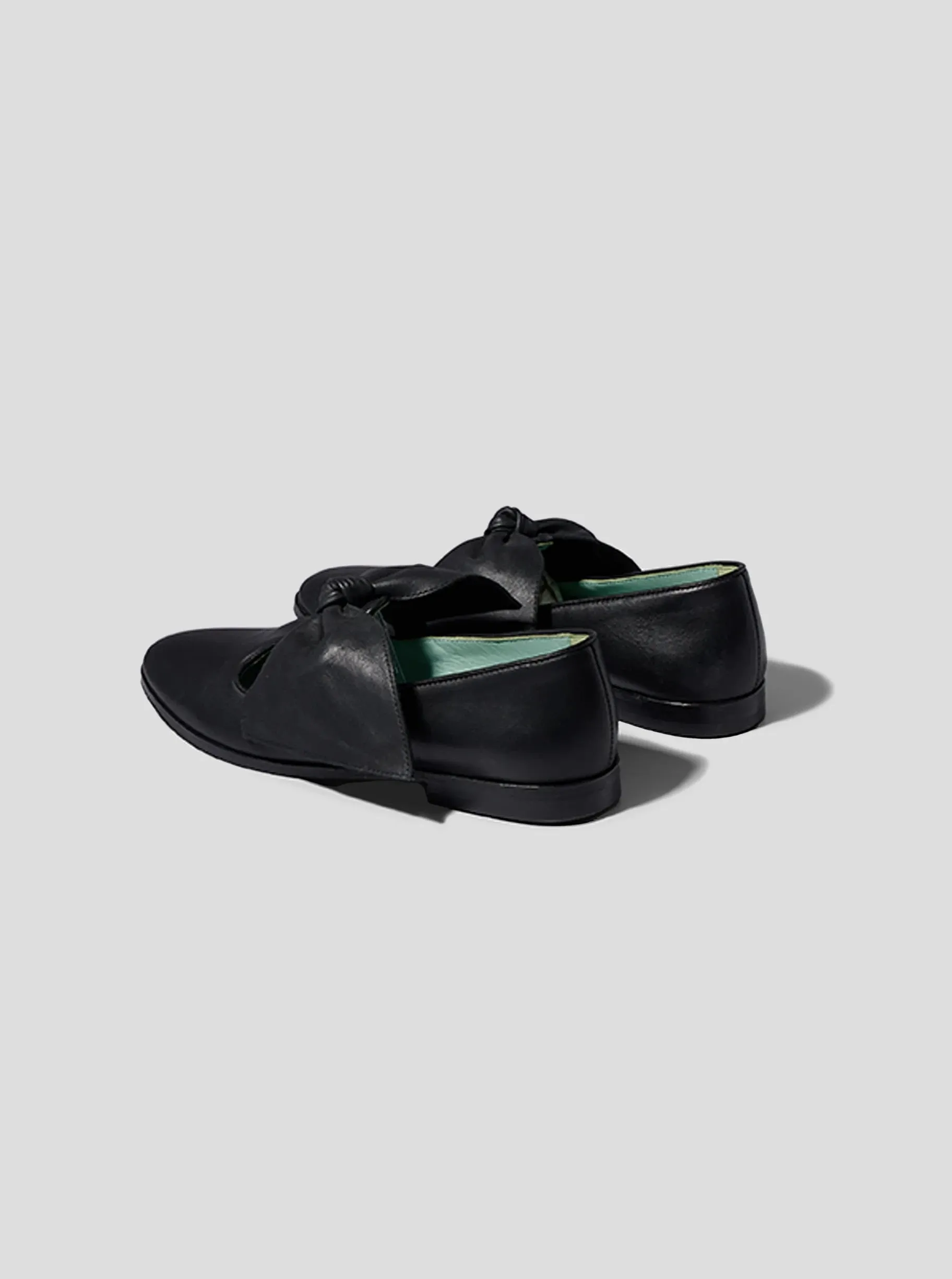 BB Ballerina Shoes in Black Leather