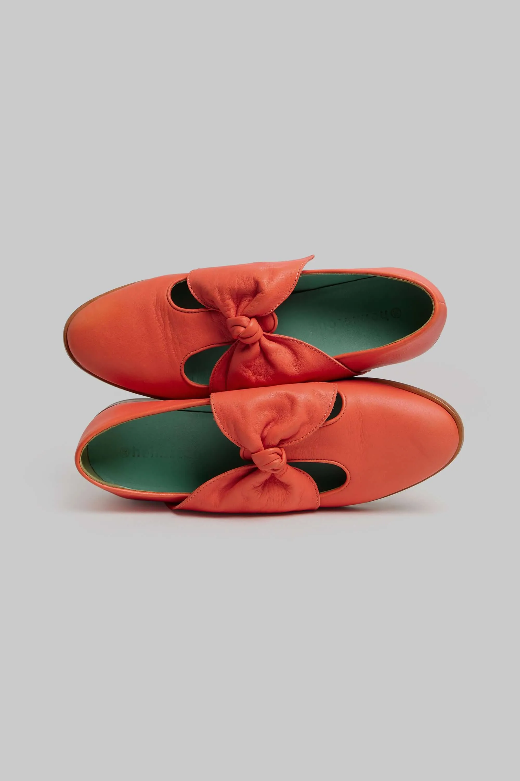 BB Ballerina Shoes in Salmon Leather