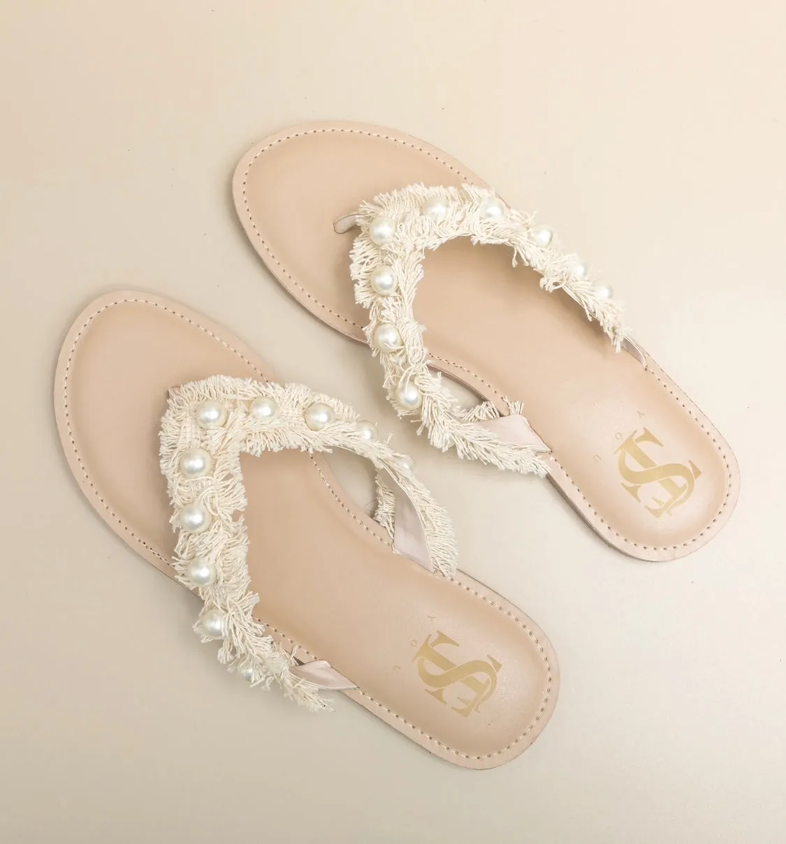 Beige Pearl beach Sliders