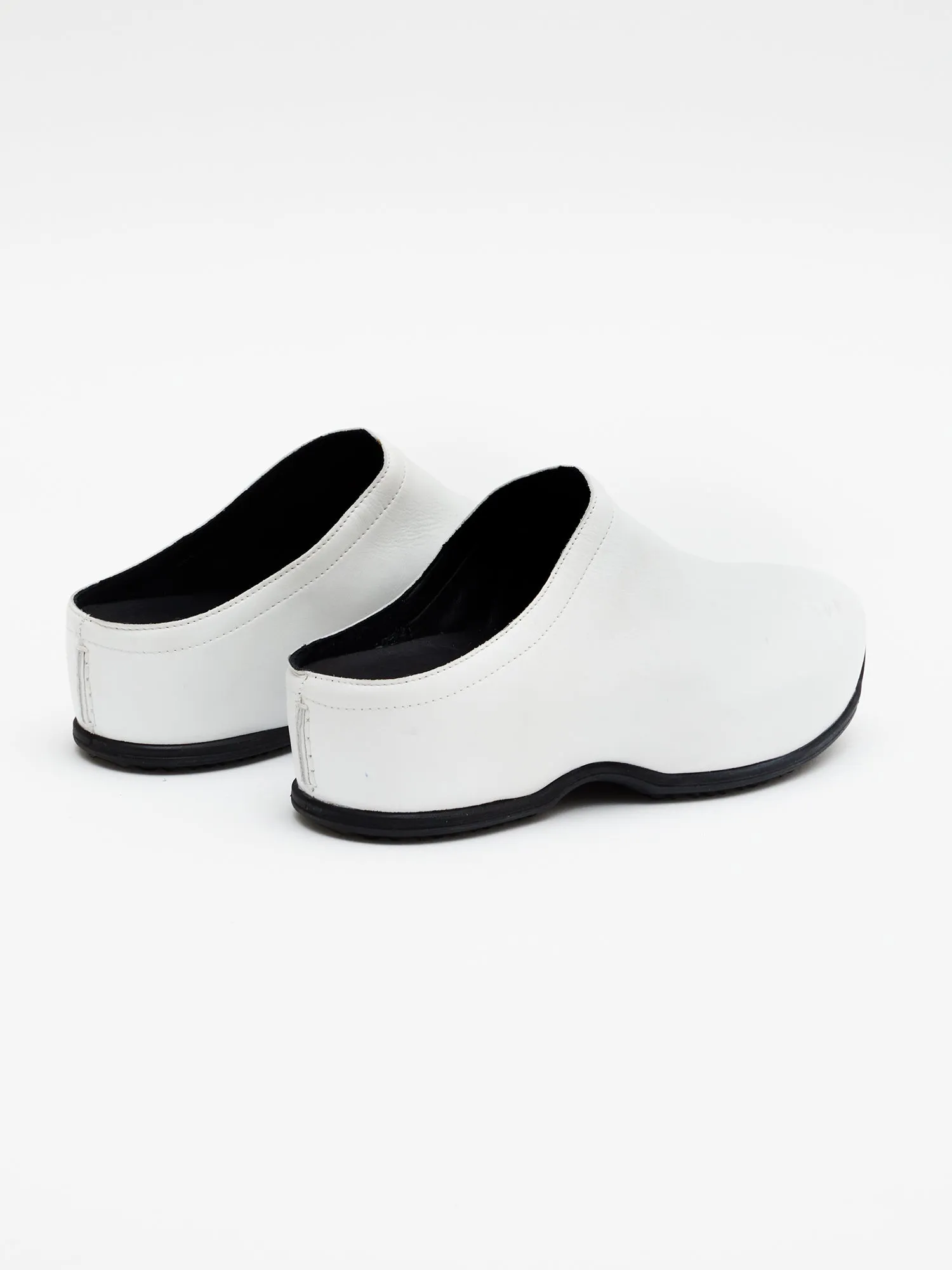 Closed Toe ECCO Clogs