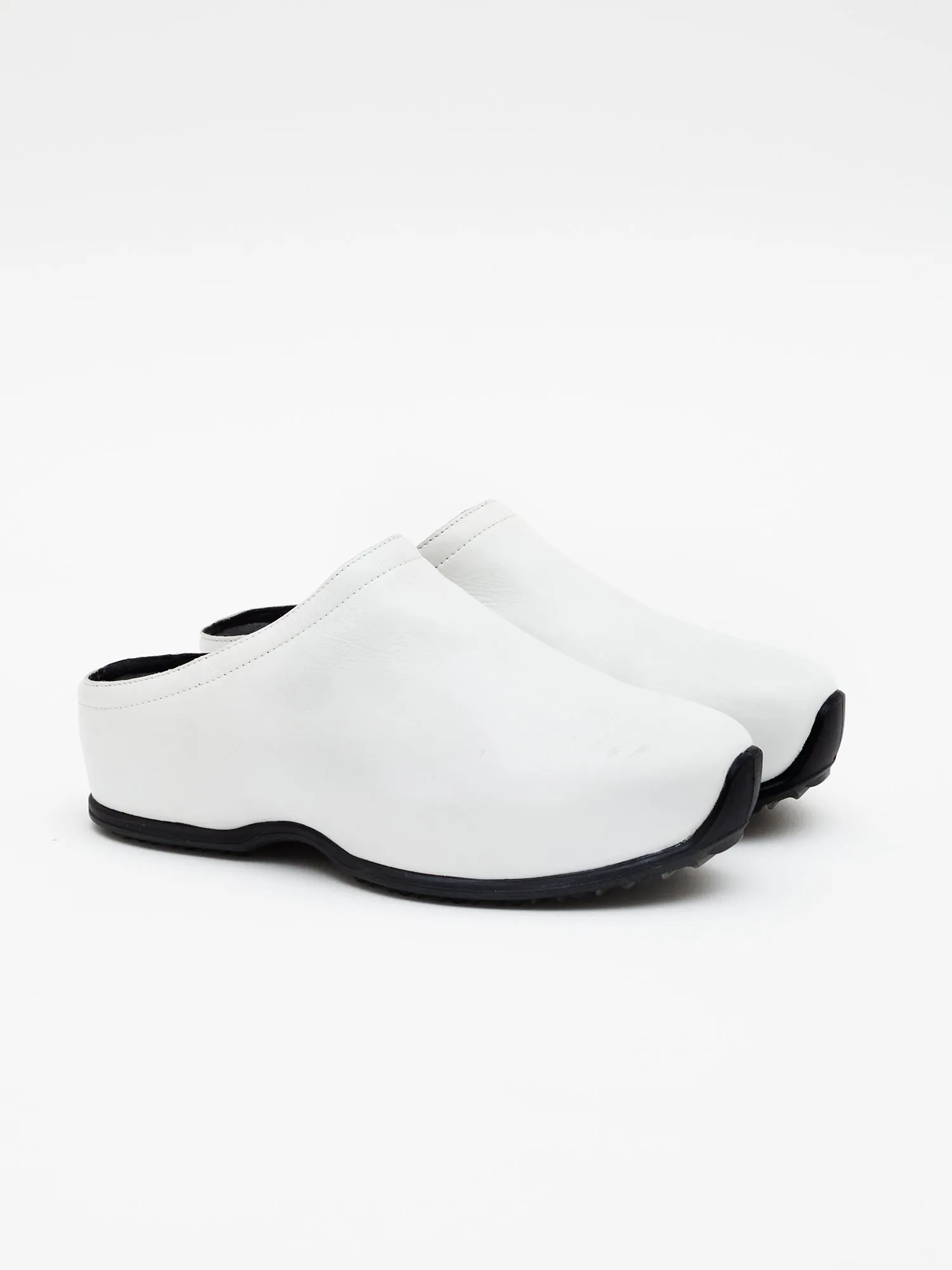 Closed Toe ECCO Clogs