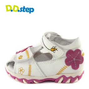 D.D. Step toddler girl sandals white with bees and flower size US 4-8