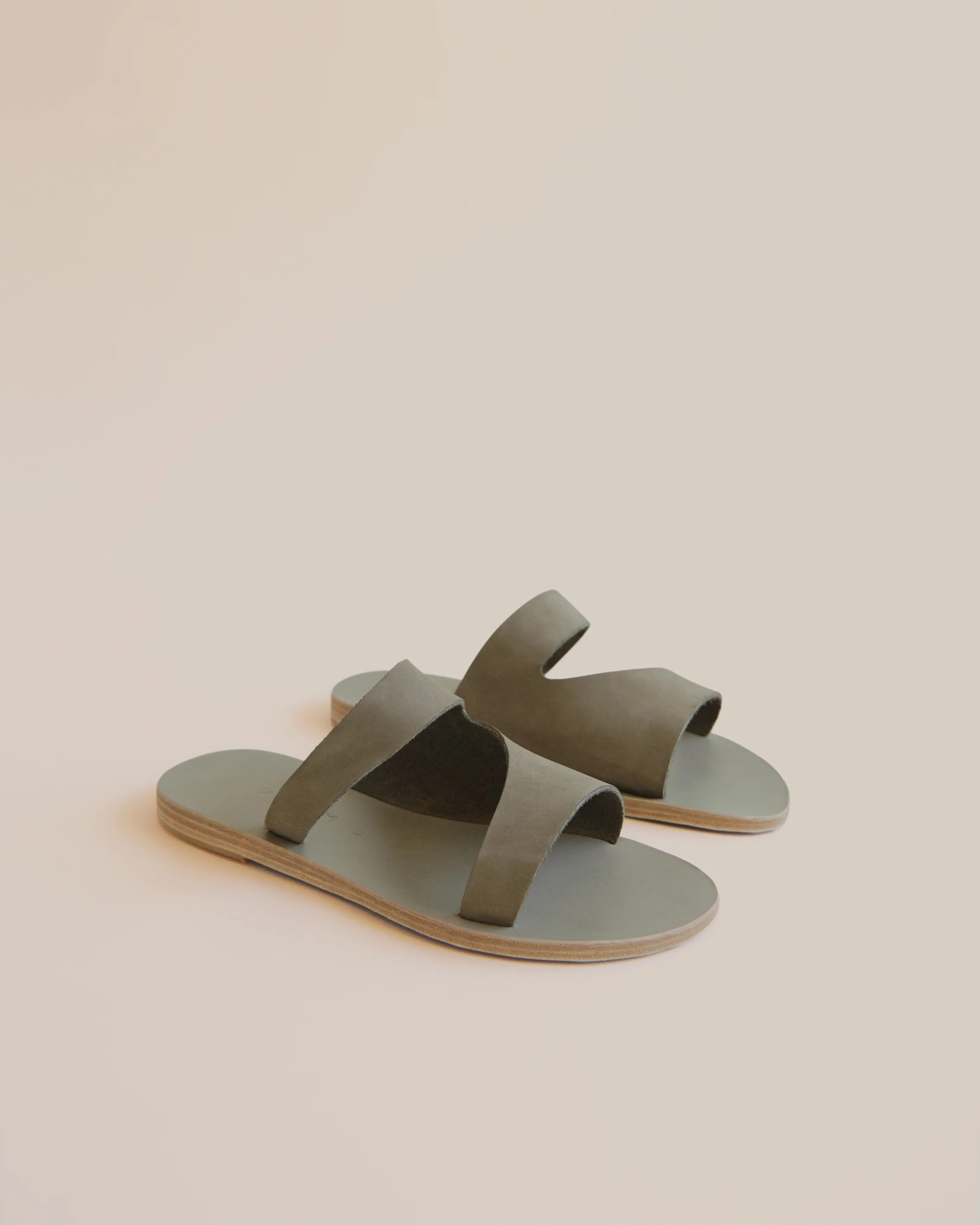 Lesvos Leather Slide Sandal