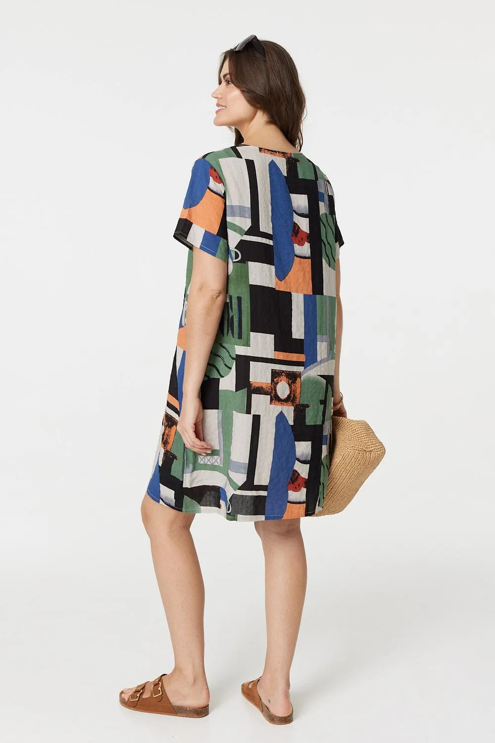 Printed Pocket Short Sleeve Shift Dress