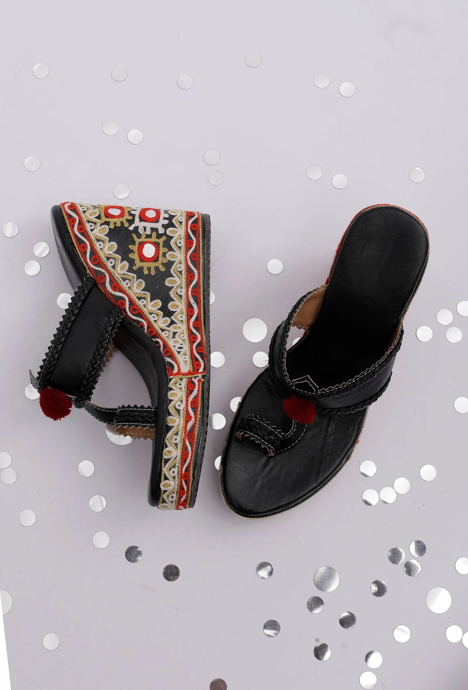 Red & Black Kutch Wedges