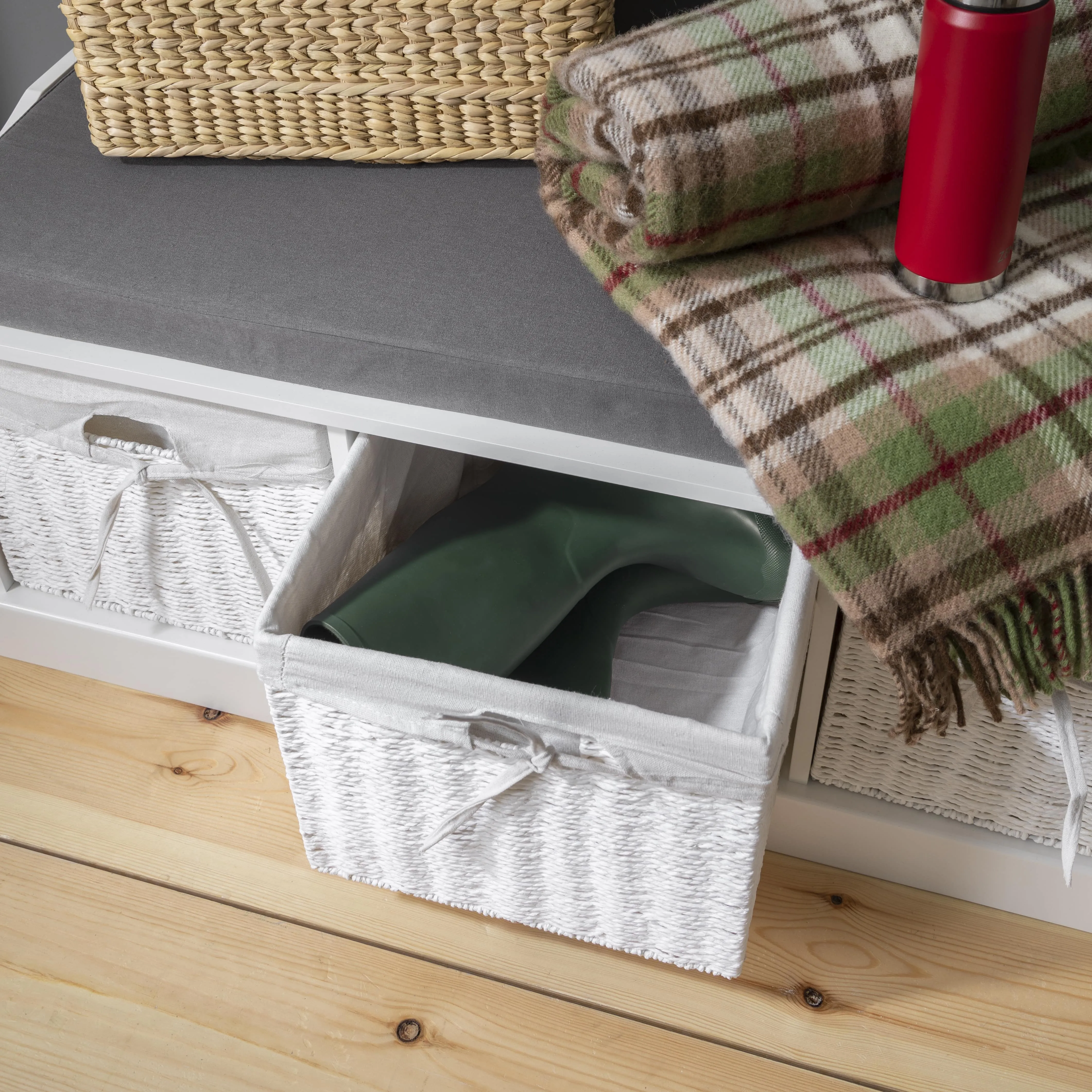 Stockholm Storage Bench with 3 Baskets in Classic White