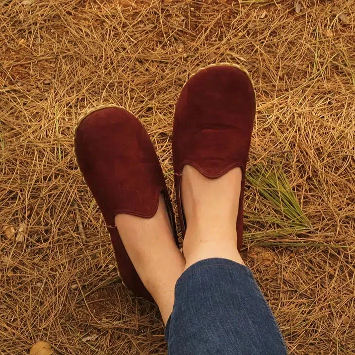 Women's Barefoot Grounding Shoes - Nubuck Burgundy